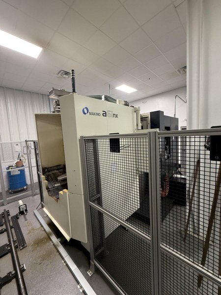 2014 Used Makino MMC2 with (3) Makino a61nx - 30 Station Pallet Pool FMS For Sale