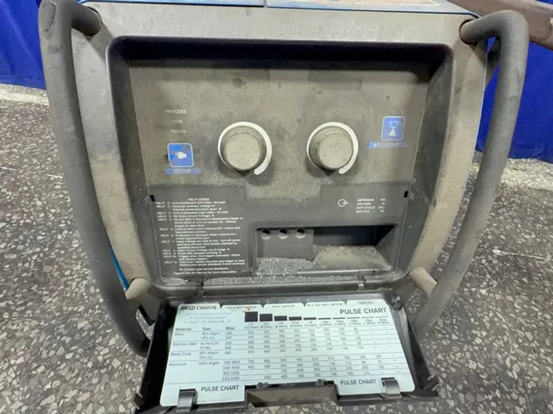 Miller 300 Amp Welder - Millermatic 350p