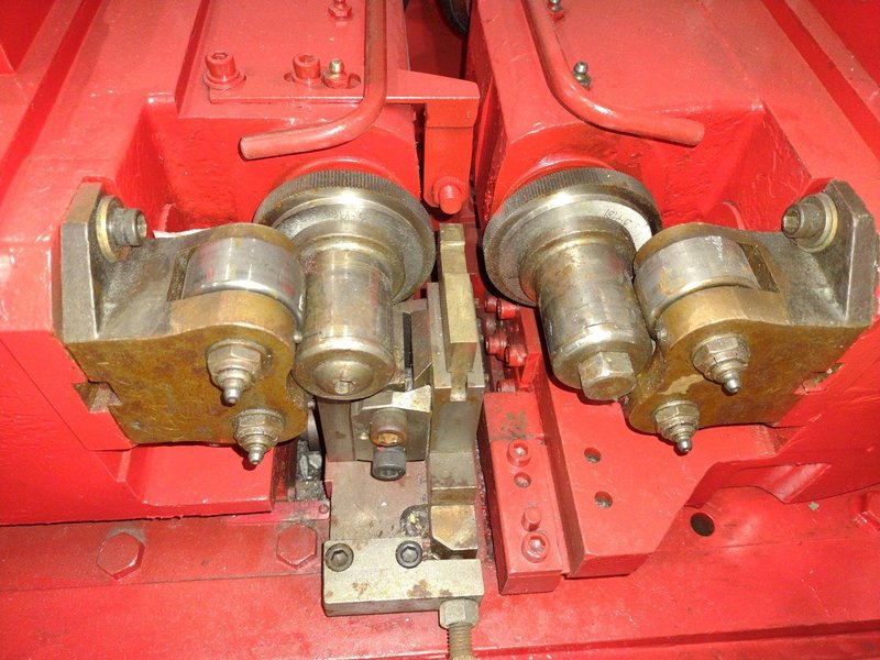2" REED MODEL B-111 CYLINDRICAL 2-DIE HORIZONTAL THREAD ROLLER THREADER: STOCK #16954