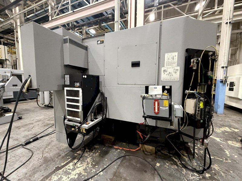 Mori Seiki NHX4000 400mm CNC HMC, 2012 – ChipBlaster Coolant Filtration System, Chip Conveyor, Tooling