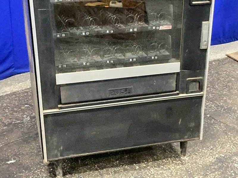 Crane National Vendors  Snack Vending Machine  - 157
