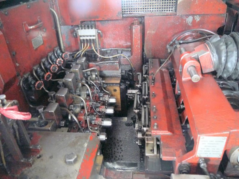 National Machinery 625 S3 5 Die 5 Blow Parts Former