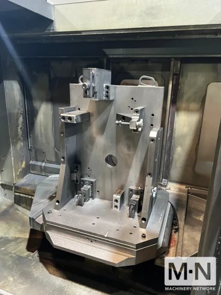 Hyundai HS800 CNC Horizontal Machining Center, 2012