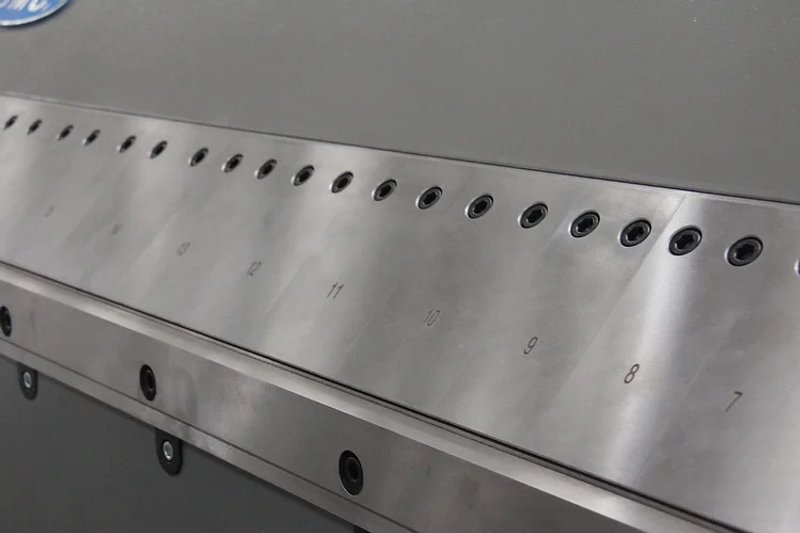 NEW 10' X 14GA - GMC MODEL EBB-1014CNC SHEET METAL FOLDER/BOX AND PAN BRAKE