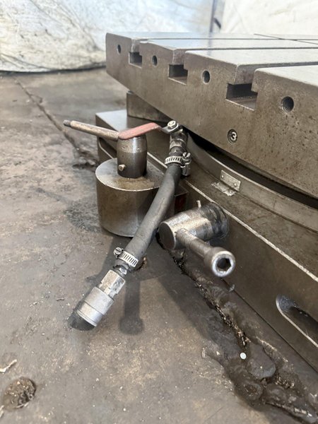 24" X 24"  DEVLIEG AIR LIFT ROTARY TABLE. STOCK # 0220926