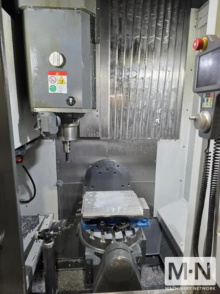 HAAS UMC-500SS CNC Vertical Machining Center, 2021