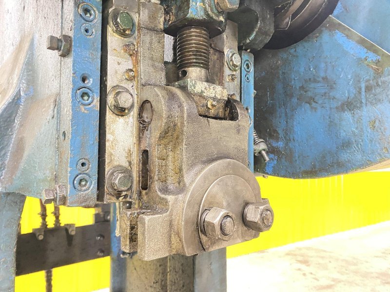 ROUSSELLE NO3 OBI PRESS