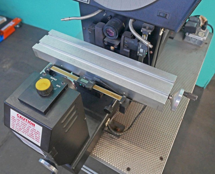 Suburban Tool Master-View 14" Optical Comparator