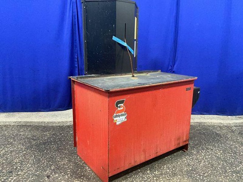 Safety-kleen 44" X 20" X 30" Parts Washer - 81