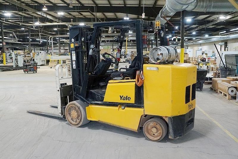 11,000 LBS YALE MODEL GLC-120 LP GAS FORKLIFT: YOBRO #24713