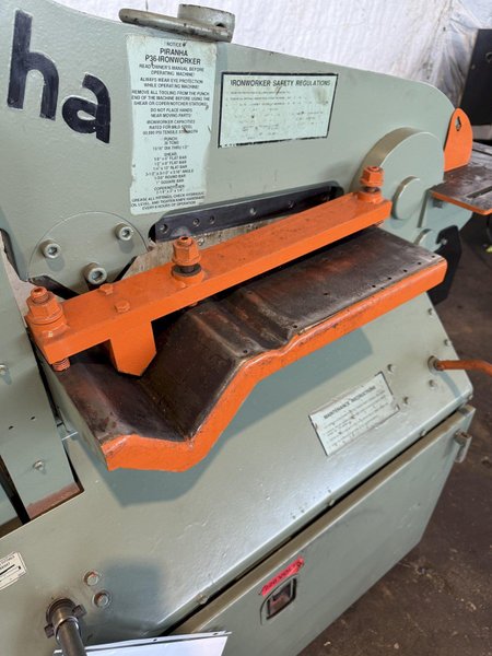 36 TON PIRANHA P-36 IRON WORKER. STOCK #0889325