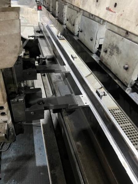 175 Ton x 10′ Adira QIHD-16030 CNC Press Brake, 2009 – Very Clean, Single Axis Backgauge