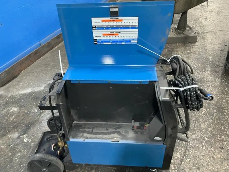 Miller 150/184/210 Amp Welder - Syncrowave 210