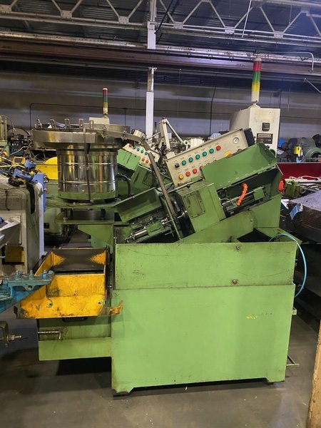 Dah-Lian Round  Nut Tapping Machine