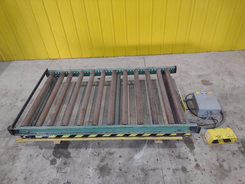6' X 39" SOUTHWORTH HYDRAULIC ROLLER TOP LIFT TABLE: YOBRO #24782