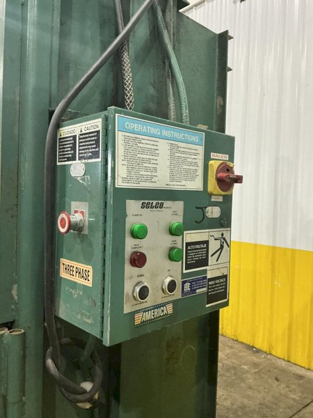 30" X 60" SELCO MODEL V5-HD VERTICAL HYDRAULIC BALER: YOBRO #24583