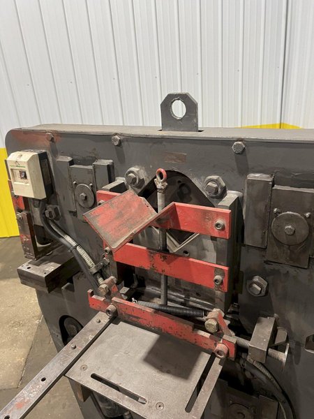 100 TON EDWARDS MODEL #JAWS IV HYDRAULIC IRONWORKER: STOCK #18429
