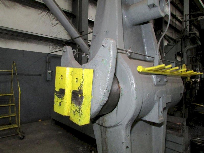 300 TON NILES-BEMENT HYDRAULIC HORIZONTAL WHEEL PRESS. STOCK # 0311123
