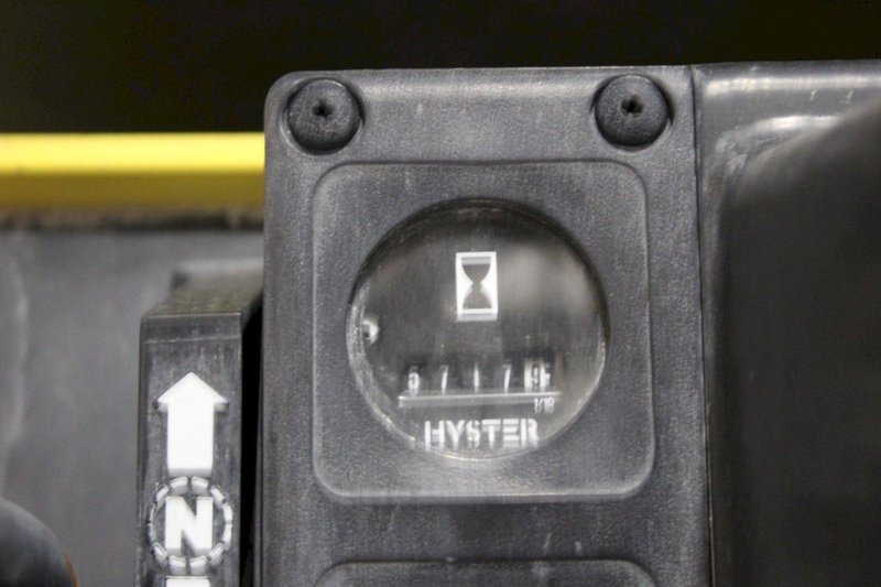 10,000 LB HYSTER LP FORKLIFT