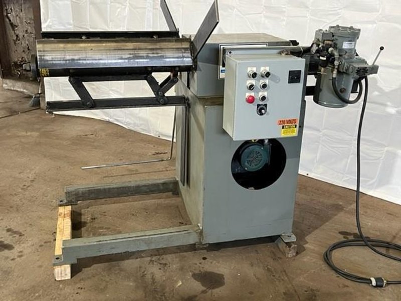 4,000LBS x 24" MOTORIZED DALLAS UNCOILER #3352