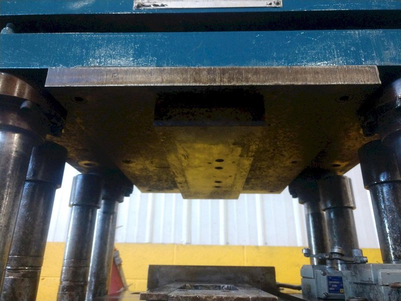 12 TON AIRAM 4-POST PNEUMATIC CUTOFF PRESS: STOCK #13204