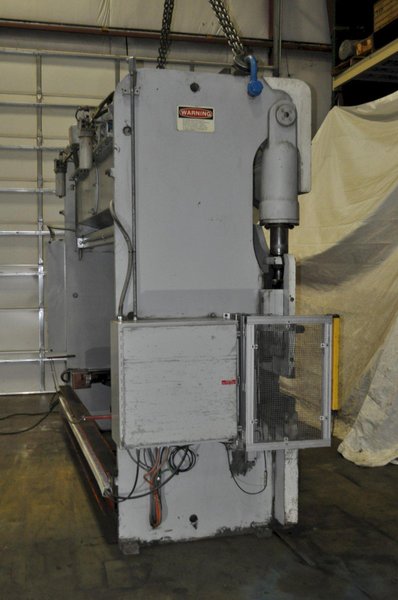 100 TON X 12' PACIFIC HYDRAULIC PRESS BRAKE