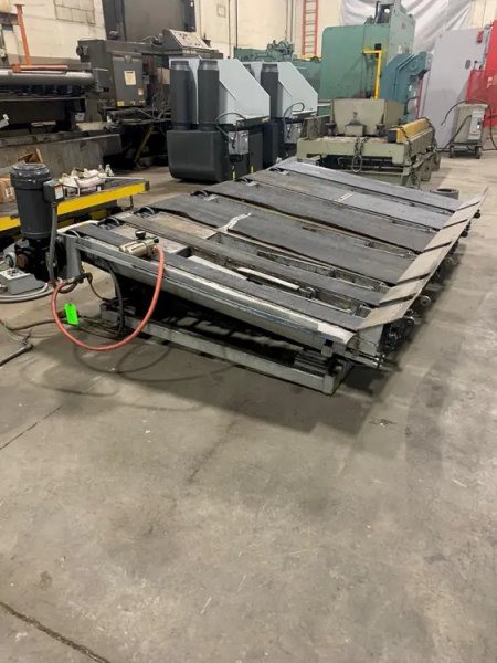 USED MET-FAB 3/8 X 10 SHEAR CONVEYOR WITH PNEUMATIC SHEET SUPPORTS