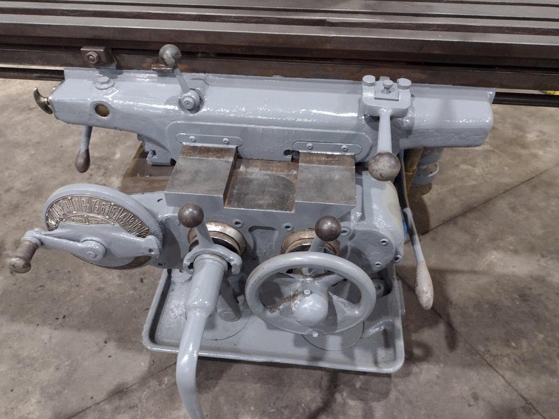 #3 KEARNEY &amp; TRECKER MILWAUKEE MODEL #3 VERTICAL MILLING MACHINE 64" x 13" x 10 HP: YOBRO #24458