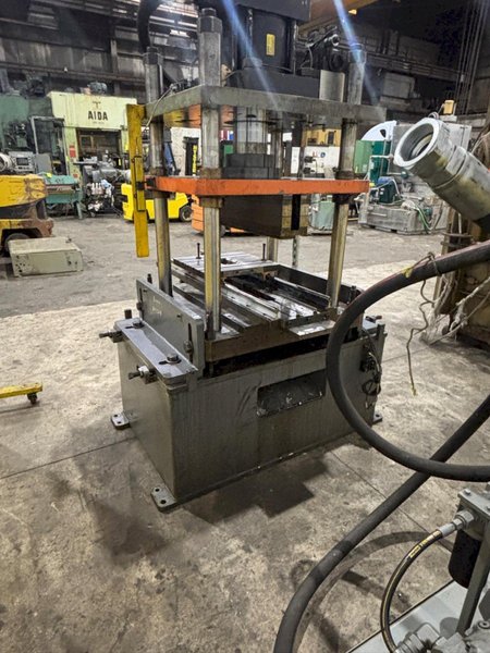100 TON ROLLFORM INC HYDRAULIC 4 POST CUTOFF &amp; POWER UNIT, 12" STROKE: YOBRO #24328