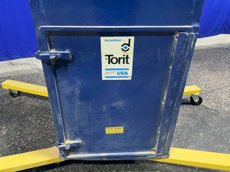 Donaldson 18” X 23” X 18” Dust Collector - 19