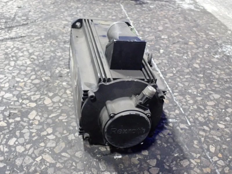 Rexroth 3 Phase Synchronous Servo Motor - Msk101d-0200-nn-m1-ag2-nnnn