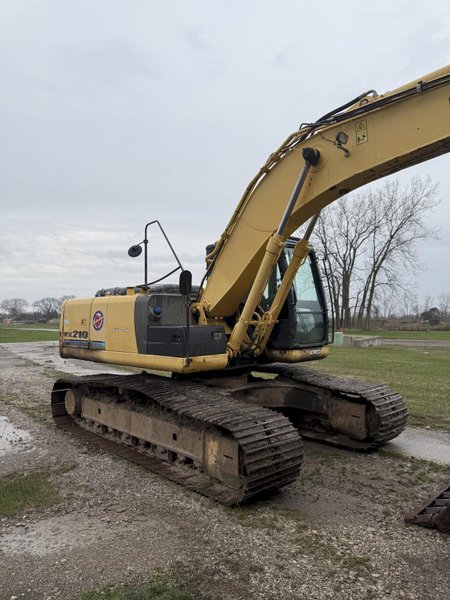 2013 KOBELCO SK210-9 EXCAVATOR W/ SPARE BUCKET. STOCK # 0429826