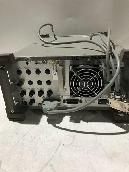 HEWLETT PACKARD SPECTRUM ANALYZER HP 8594EM USED
