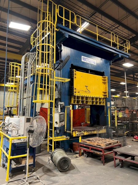 500 Ton Macrodyne Hydraulic Straight Side Press, Model MPD500/200, 36" STR, 72" DLO, 96" x 60" BA, Cushion