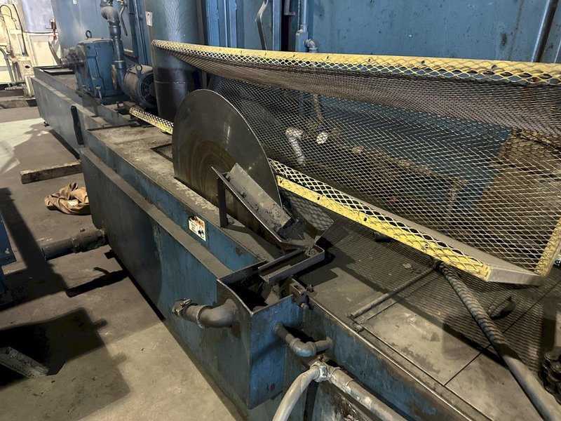 24" X 50" DUNNAGE WASH SYSTEMS 3-STAGE STAINLESS STEEL PASS THRU CONVEYOR TOTE / PALLET WASHER: STOCK #14892