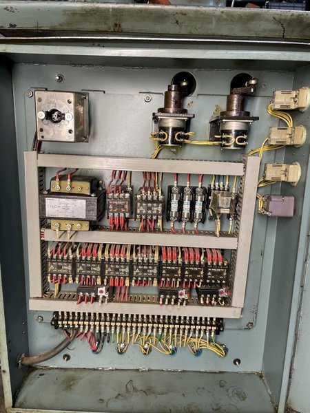 Feeler Model DV-59 Toolroom Lathe