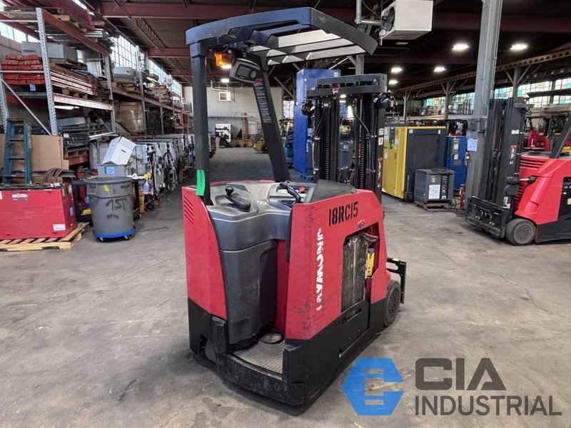 2018 - 3,500 LB. RAYMOND MODEL 425-C35TT STAND-UP ELECTRIC FORKLIFT