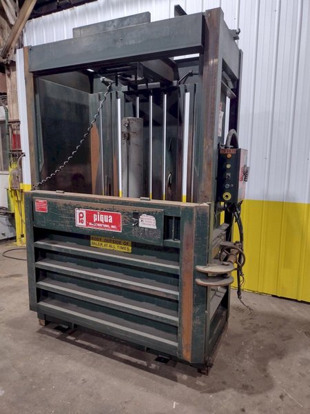 60" X 30" X 20HP PIQUA MODEL #30 VERTICAL HYDRAULIC CARDBOARD BALER: STOCK 17412