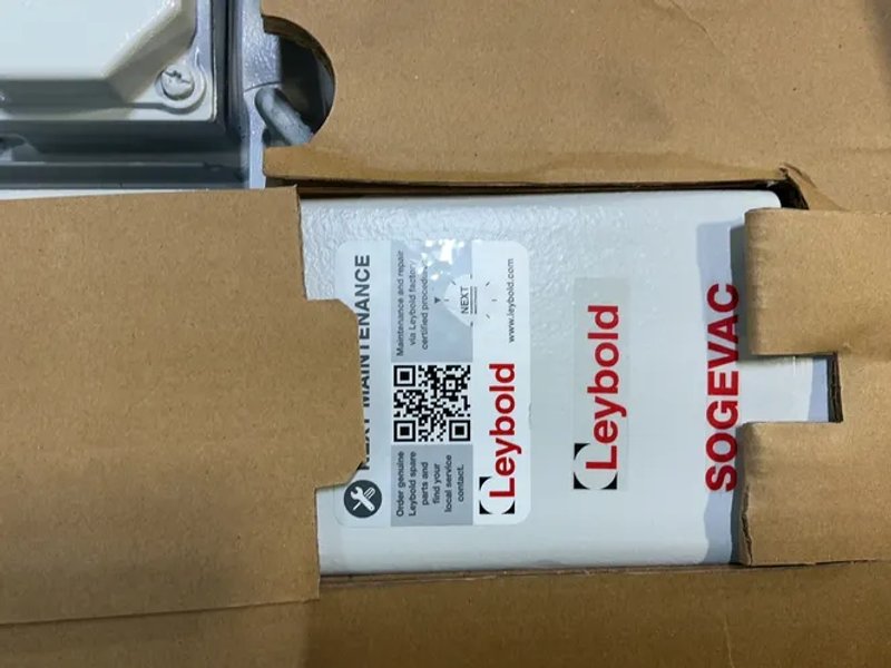 Leybold  Sogevac Sv40b Vacuum Pump  - S170852