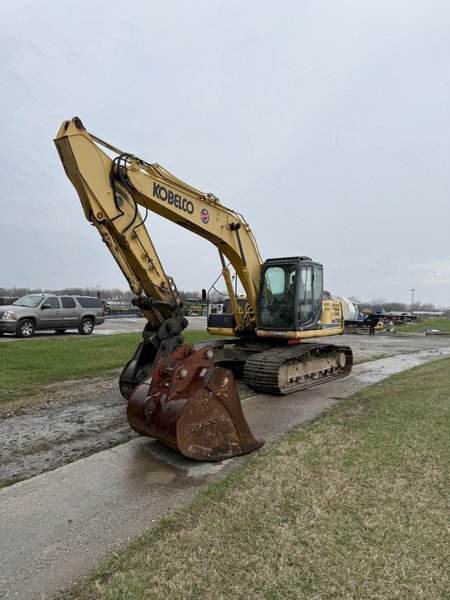 2013 KOBELCO SK210-9 EXCAVATOR W/ SPARE BUCKET. STOCK # 0429826