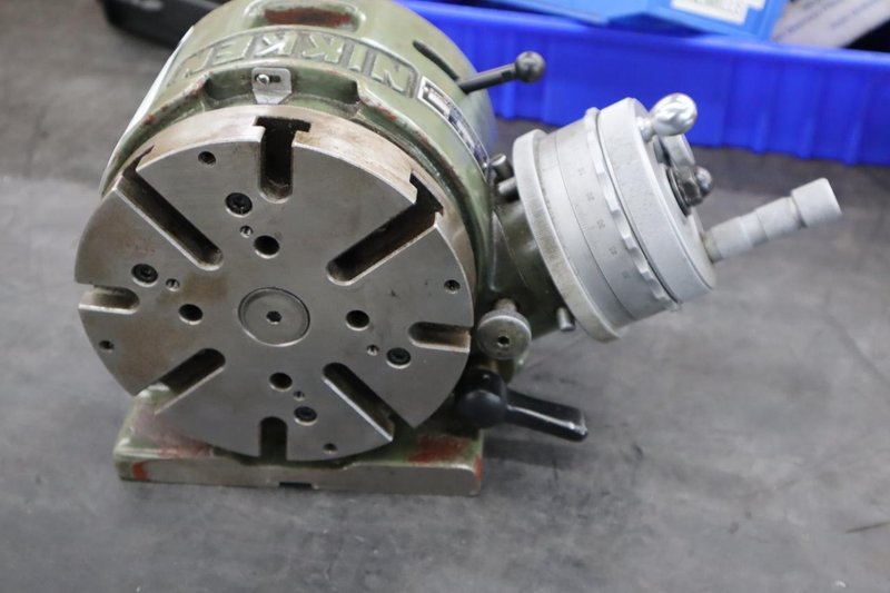Nikken RSI-5 Rotary Table, Horizontal-Vertical Mount, 6.75" Table Diameter, Hand Feeds, Lock- Auction Item