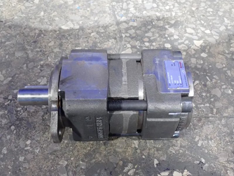Bucher Hydraulics 320 Bar Internal Gear Pump - Qx43-032r367