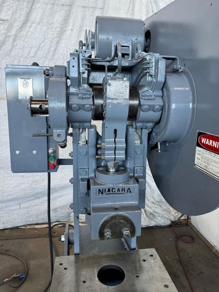 22 TON NIAGARA MODEL A22 OBI PRESS. STOCK # 0469324.