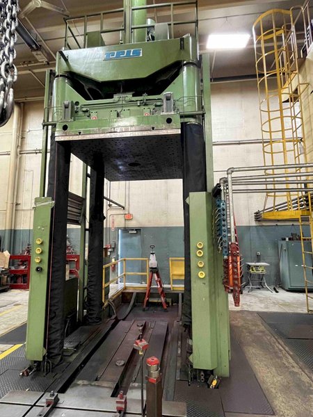 224 Ton Reis 4 Post Hydraulic Spotting Press, Model TUS-180 OK-200, 71" x 98" Roll Out Table, Tilt Down Ram, 106" STR, 118" DLO, 1994