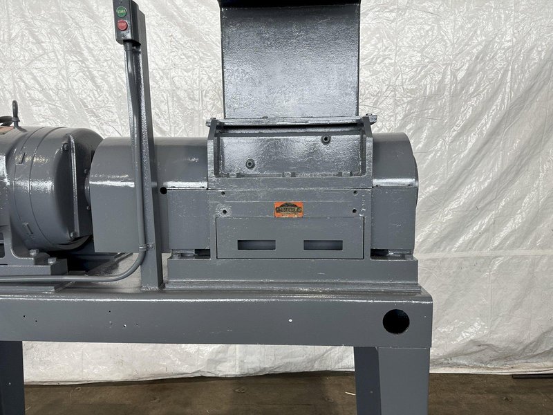 18" WIDE ALL-STEEL MODEL 18X SHREDDER. STOCK # 0310022