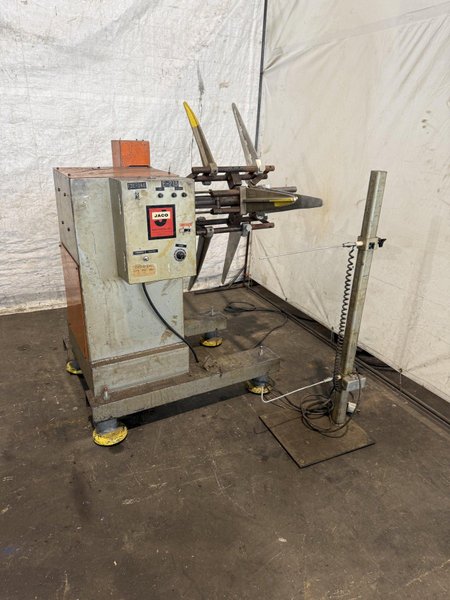 2,000 LB. X 18" JACO VARIABLE SPEED UNCOILER. STOCK # 0779725