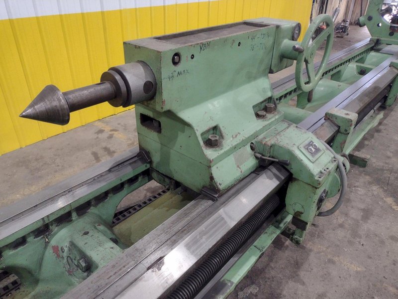 42" X 288" TOS CELAKOVICE MODEL #SU100 ENGINE LATHE WITH 4-1/8" HOLE AND METRIC THREADING: STOCK 15151