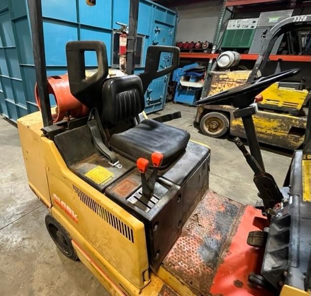6,000 LBS CLARK FORK TRUCK MODEL GCS30MB #3360