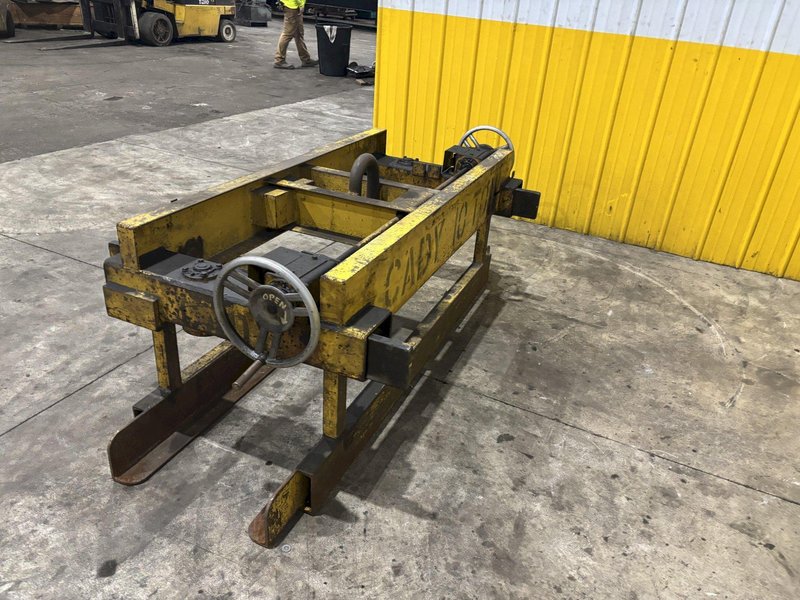 20,000 LBS (10 TON) X 84" X 20"-68" CADY ADJUSTABLE SHEET LIFTER: STOCK #23006