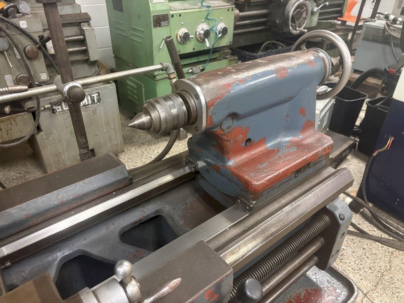 18" x 40" TAKISAWA Model TAL-460 Geared Head Engine Lathe